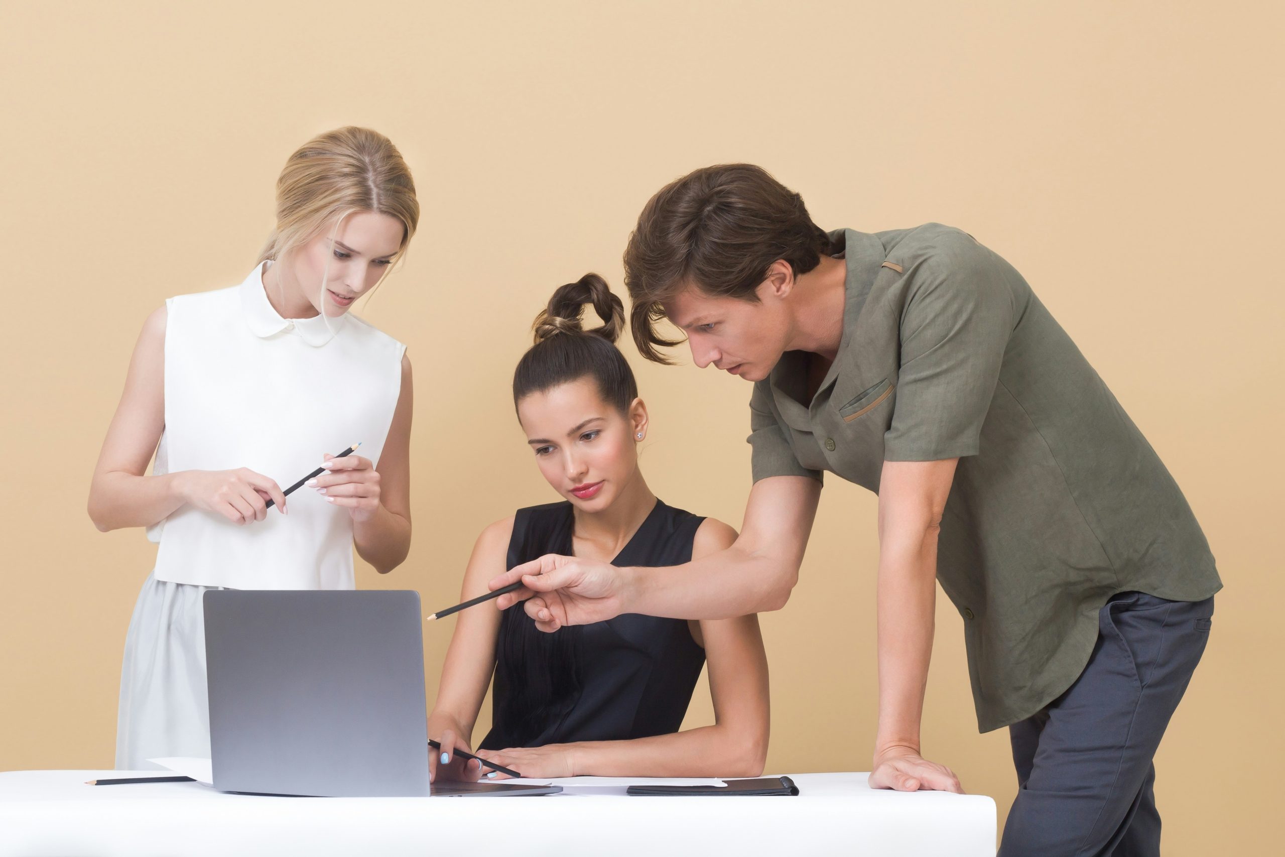 la gestion au féminin : découvrez les meilleures pratiques de management pour les femmes dans le monde professionnel.